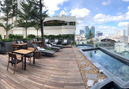 코친 젠 호텔 수영장 및 전경