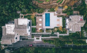 Ling Li Mu Li Holiday Hotel