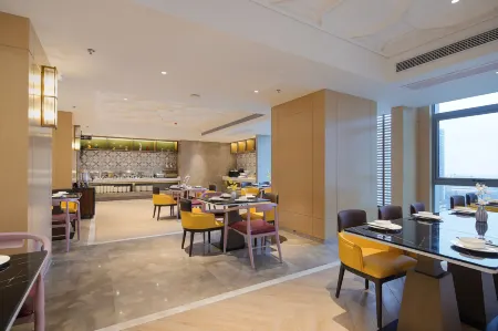 Vienna International Hotel (Haian Central Plaza) Отели рядом с достопримечательностью «Kongzi Square»