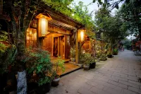 Pingle Ancient Town Lijiang Hostel Hotel a 