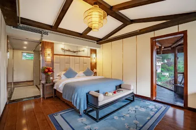 sightseeing rummery Hotels in Leishan