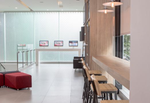 4. 레드 플래닛 마..