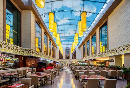 Crowne Plaza Foshan Отели рядом со станцией Foshan West Railway Station