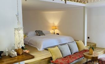 Yunjian Wild Luxury Resort Hotel