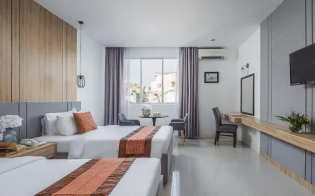 Altos Hotel