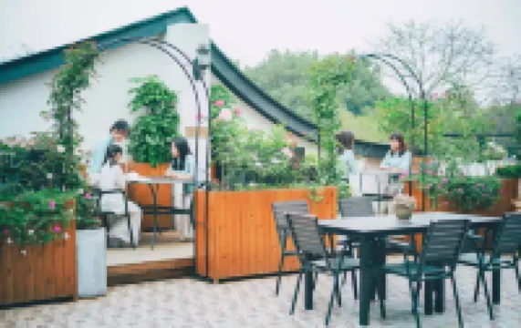 里仁居客棧（潮州古城牌坊街店） 鄰近竹木門城樓的酒店