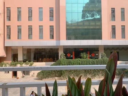 Jiangwai Hotel Yuanyang Отели рядом с достопримечательностью «Nanshazhen»