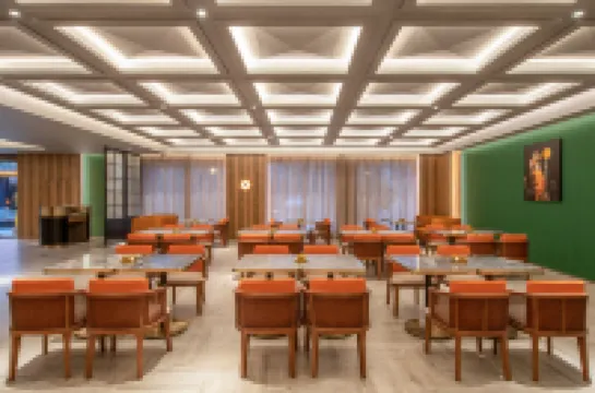 Orange hotel (Hebi Art Center Store)