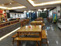 山裡湘·雲頂Mountain Cloud新中式飯店（井岡山風景區天街店）