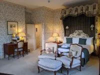 Cotswold Lodge Hotel