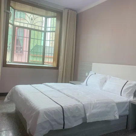 Longli Jinlong Hotel