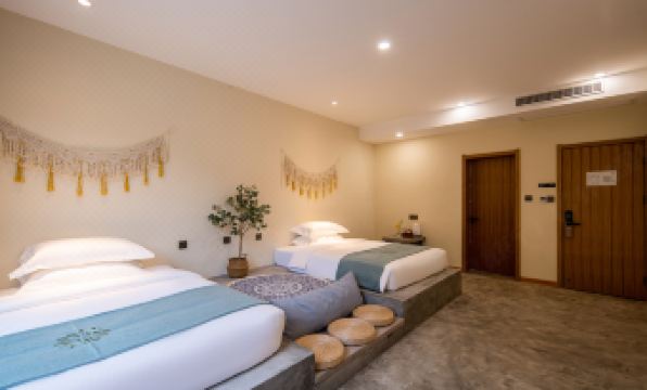 Floral Hotel · Qingdao Yunshang Boutique Hotel (Laoshan North Jiushui Branch)