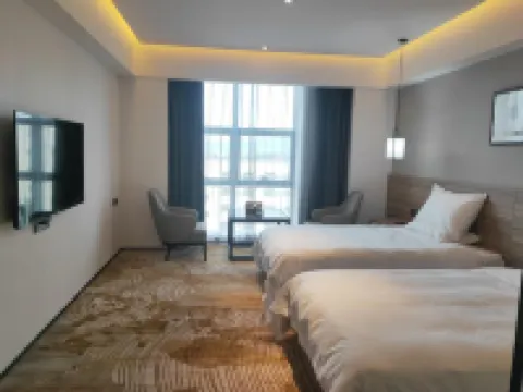 阿拉山口隆泉飯店
