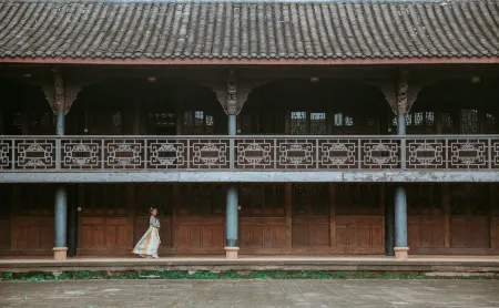 Shisanjian Hotel Отели в г. Цзиньтан