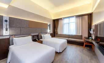 Maple View Hotel