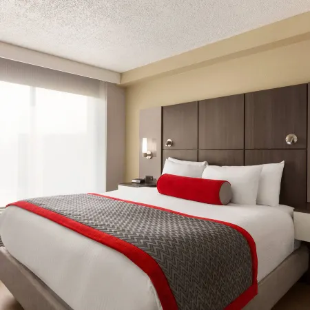Ramada by Wyndham Suites Orlando Airport