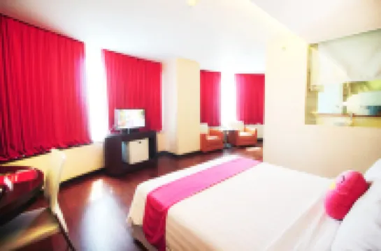 favehotel MEX Tunjungan Surabaya Hotels in Tegalsari
