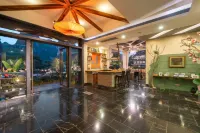 Yangshuo Yulong Zuo'an Hotel (Yulong River Shili Gallery Branch)