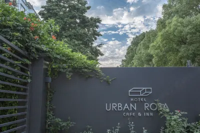Urban Rosa Hotel Отели рядом с достопримечательностью «Нобелевский Центр фитнеса»