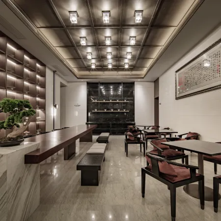 Quxian Wenfeng Youzhu Hotel