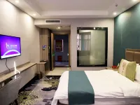 Hulega Hotel (Yining Kazanqi Street Branch) فنادق في إي نينغ