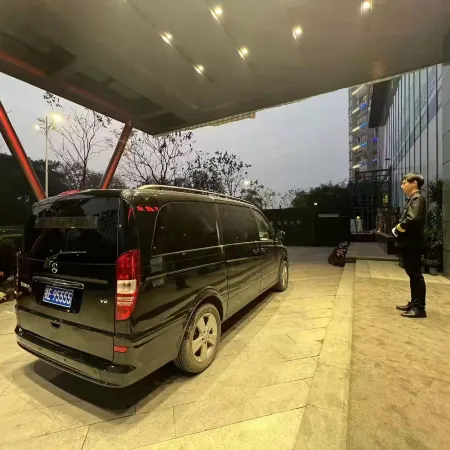Yichang A'er Baogeli Hotel