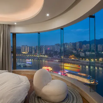 Nancy's Lanxi Riverview Beauty Hotel (Chongqing Jiefangbei Hongyadong Branch)