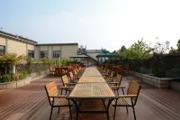 Xiongan Henseng Hotel (Xiong'an New District Baiyangdian High-speed Railway Station) Hotels in Rongcheng