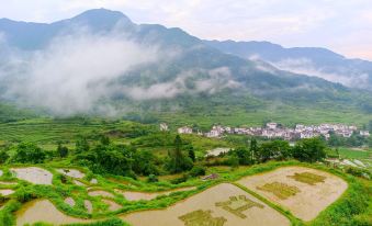 Wuyuan Jiangling neighborhood other courtyard