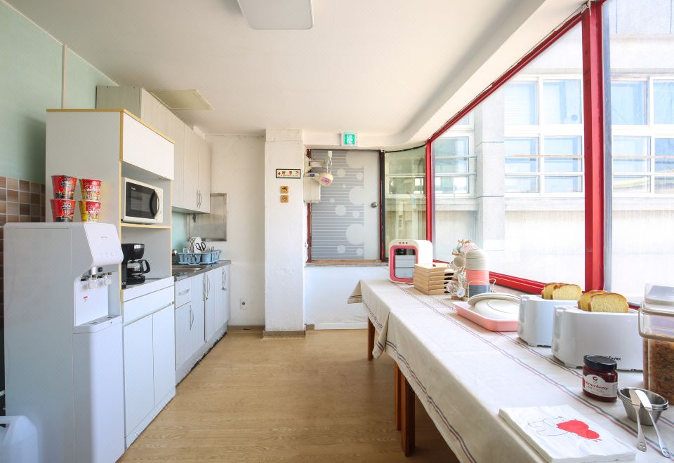 다쉼 게스트 하우스의 편안한 객실 이미지