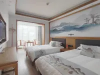 新世紀ホテル（廬山索道上駅牯嶺街） - マウンテンビュー