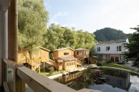 Floral Hotel·Yunshan Yue Homestay (Liuba Branch)