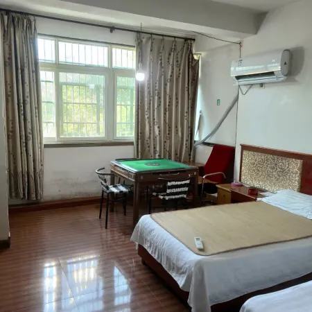 Jiujiang Yaxin Hotel