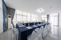 Fuyue Theme Hotel (Jinan Tangye Outlet Store - Original Yishang Hotel)