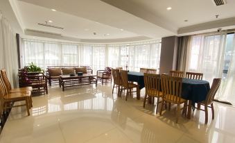 Bad Potato Hotel (Jingning Jinfeng Branch)