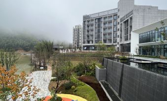 Xiangping Lake Resort Hotel