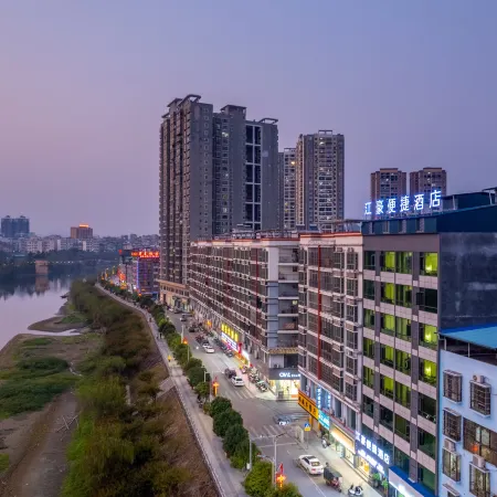 Jianghao Convenience Hotel (Hechi Huanjiang Jiangbin Road)