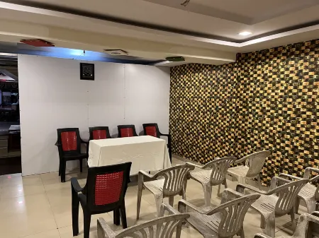 Hotel Satpura Safari