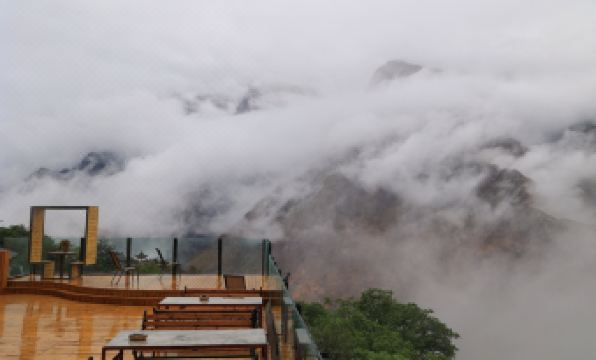 Tiger Leaping Gorge Tea-Horse Guesthouse