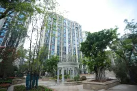 Fengxing Hotel (Xichang Qionghai 17 Degrees Wanda)