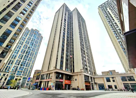 Muguang Meiju Homestay Hotel (Guang'an Wuyue Plaza) Отели в г. Гуанан