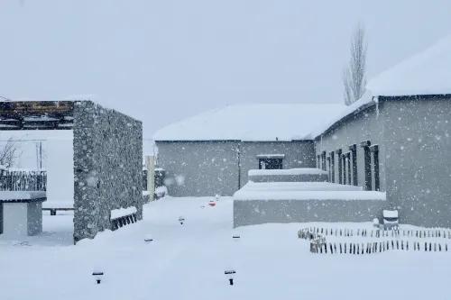 漫覓石光民宿 Hotels in Yining County