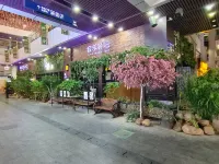 Qingli Apartment(Dongguan Railway Station Huixing Commercial Center Store) - Holiday Apartments