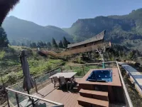 Shen Mushan · Yunduoli Homestay Hotels in Muchuan