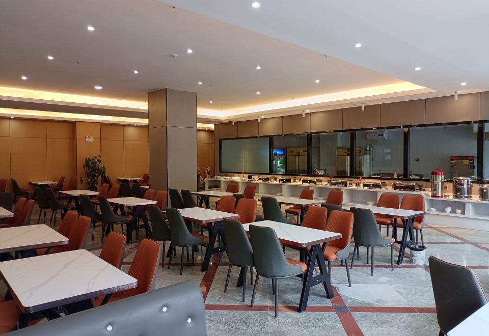 3. 밍두 홀리데이 ..