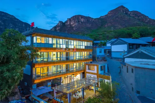 Floral Hotel · Yesanpo Mountain and Water Habitat hotel (Yesanpo Yunxigu Branch)