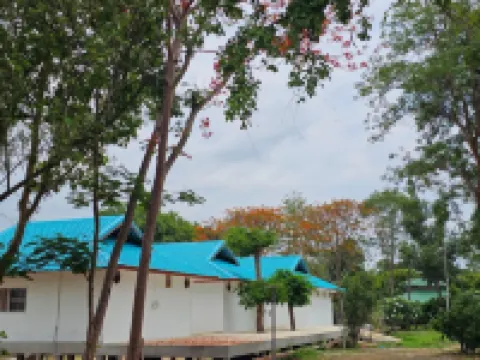 假日度假村林平