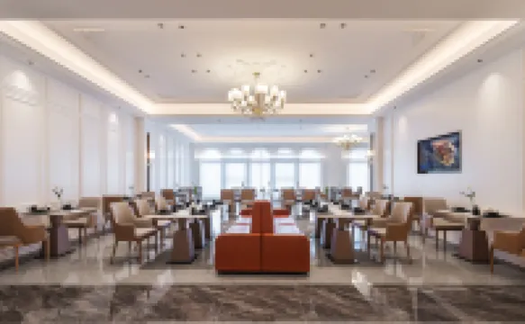 維也納國際酒店（尚志東浦大廈店） 尚志酒店