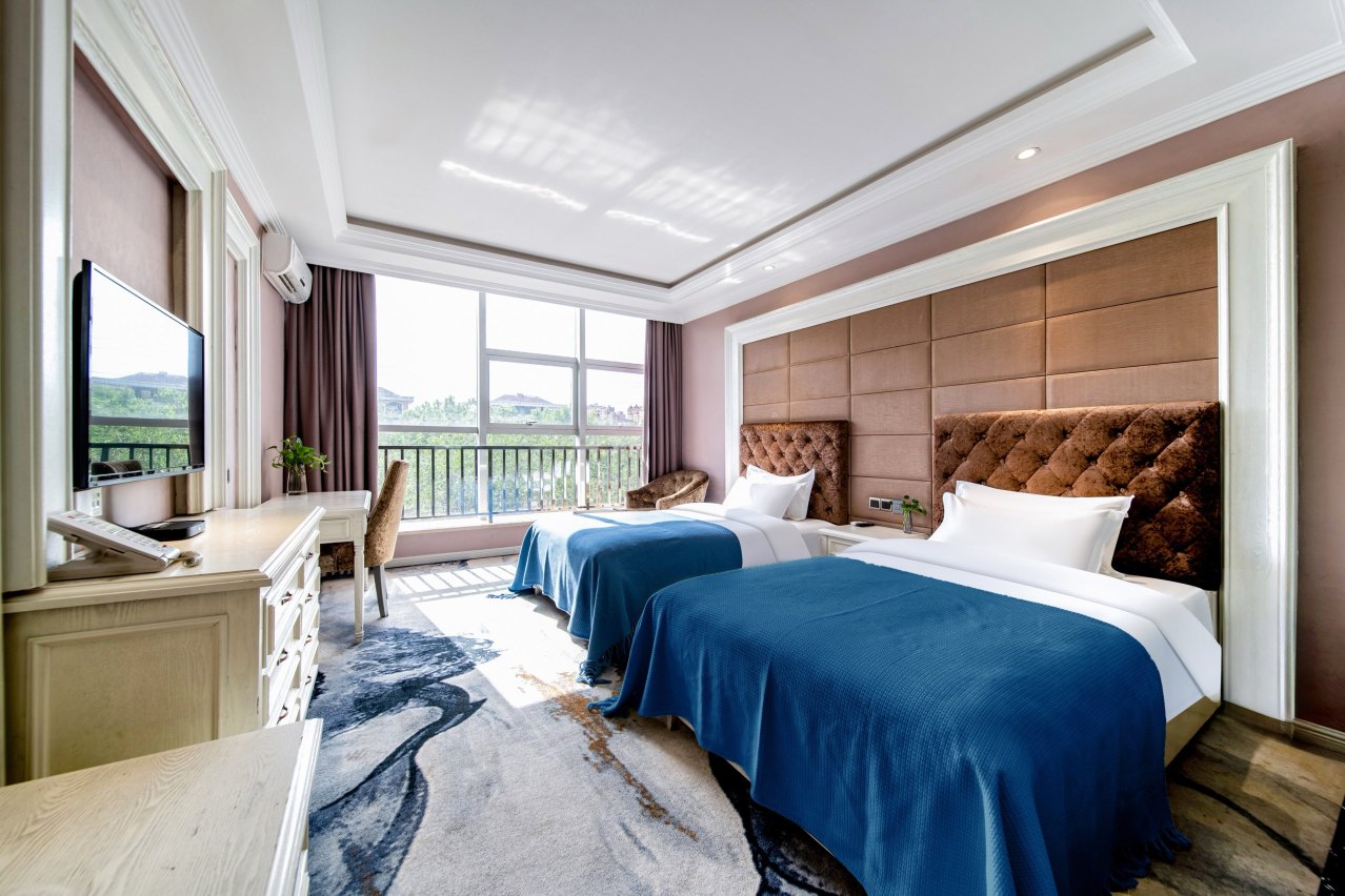 Urumqi Baihui Business Hotel Over view