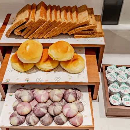 City Comfort Inn Express Hotel (Nanchang Qiushui Square Cuiyuan Road Subway Station)